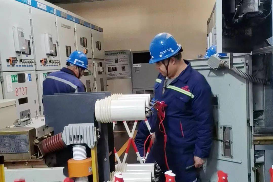 奮力沖刺首季開門紅為電氣設備做好“體檢”備戰2024年經營生產(圖1)